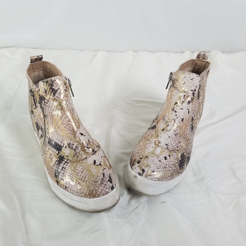 Soda Shoes Womens 7 Multicolor Snake Skin Side Zip Ankle Pink Gold‎